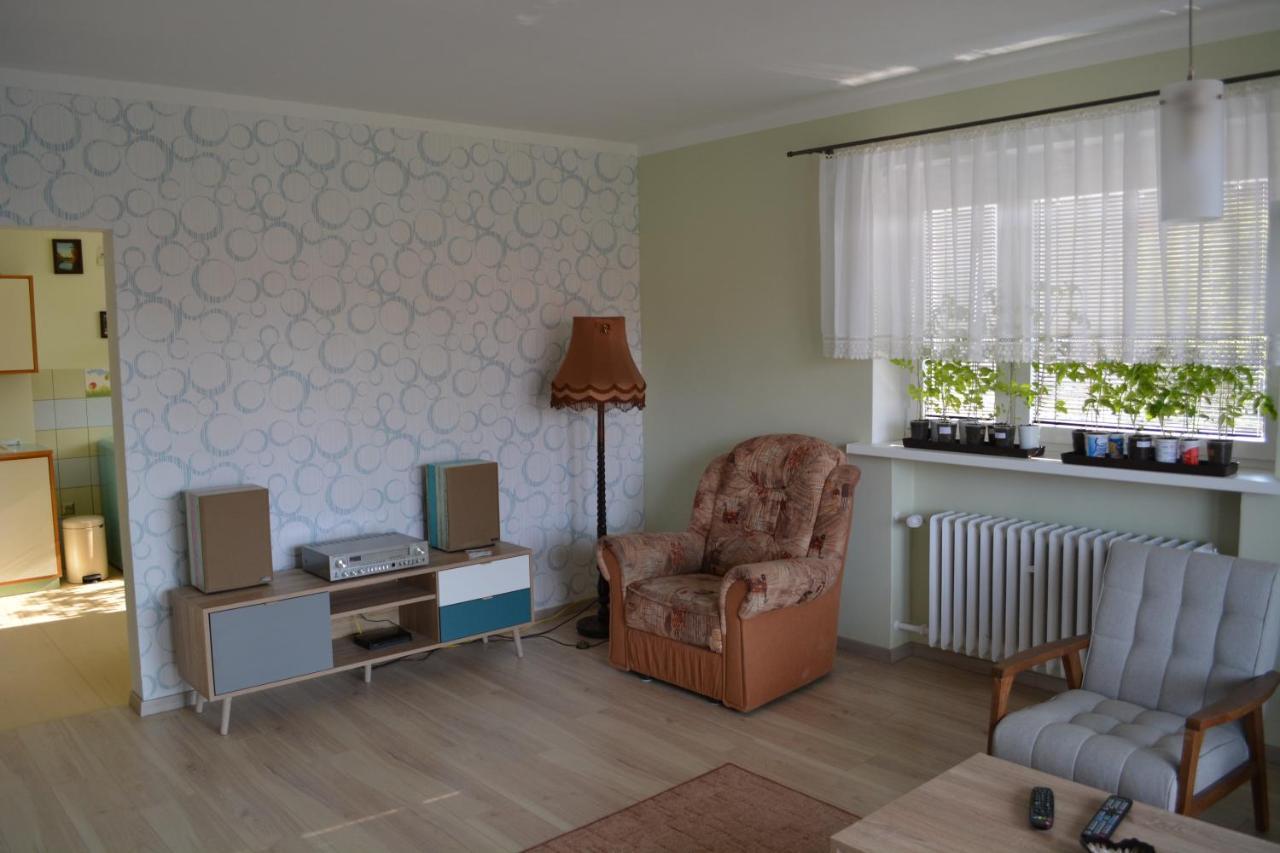 Retro vila , ubytování jen pro české občany Slušovice Extérieur photo