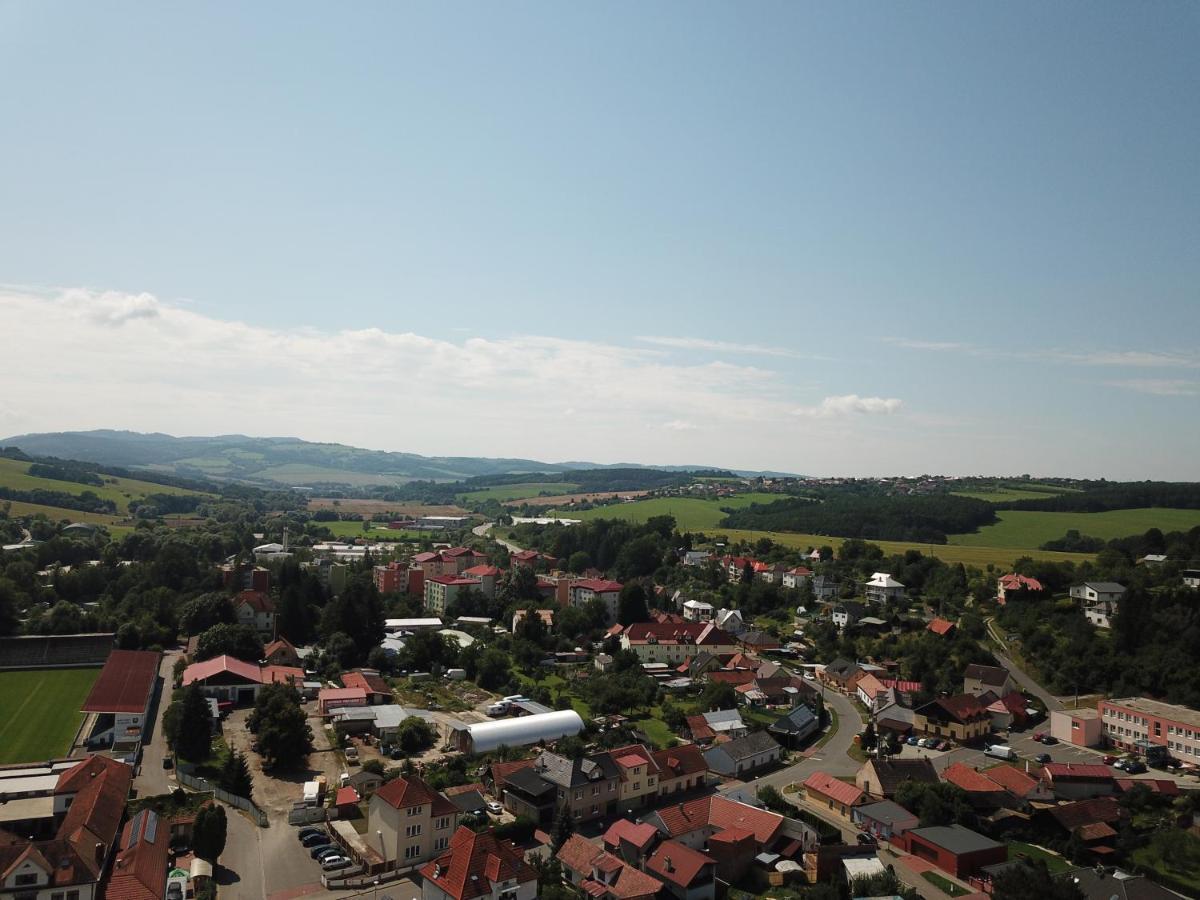 Retro vila , ubytování jen pro české občany Slušovice Extérieur photo