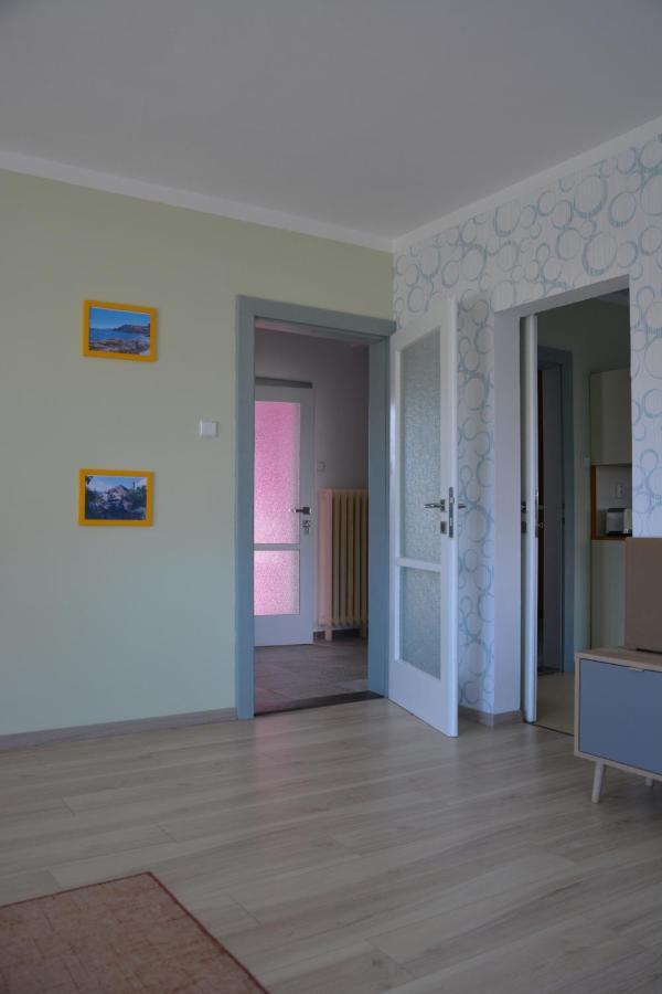 Retro vila , ubytování jen pro české občany Slušovice Extérieur photo