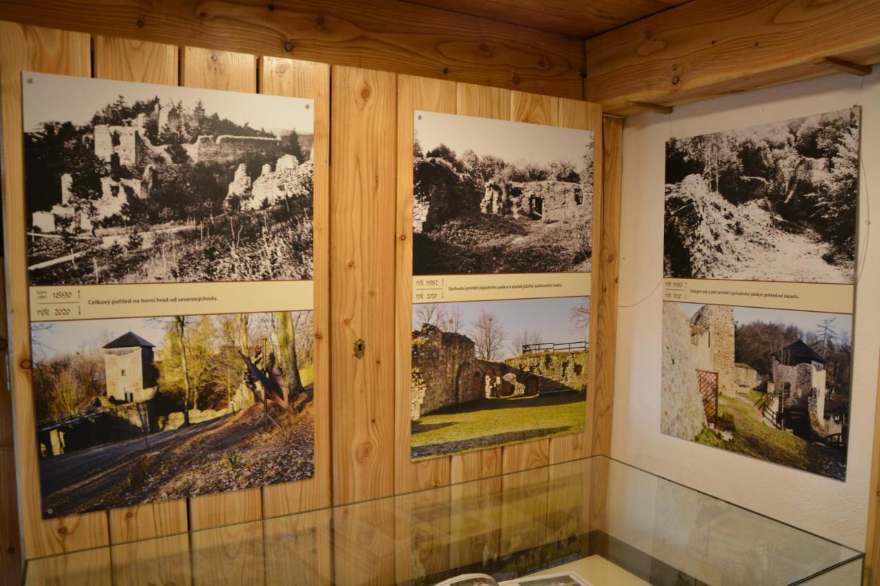 Retro vila , ubytování jen pro české občany Slušovice Extérieur photo